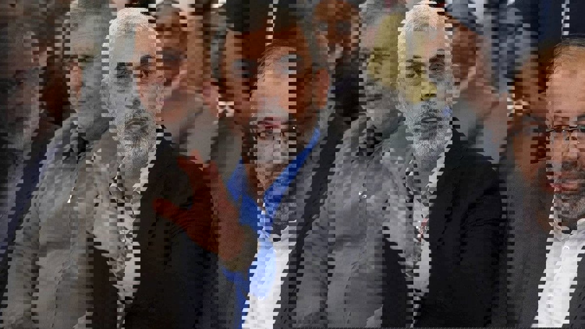 أبو عمار والسنوار وأسئلة الحصار