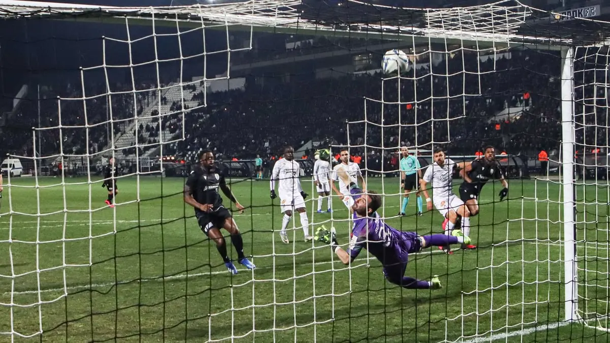 إقامة مباريات الدوري اليوناني دون جماهير لمدة شهرين