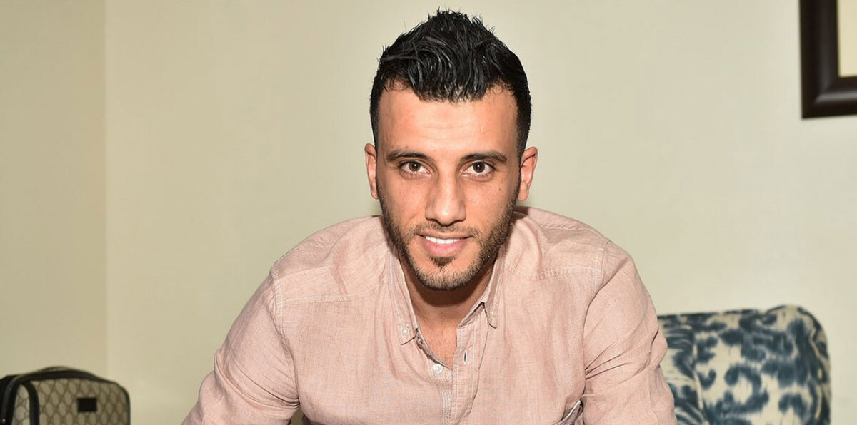 هل قام النادي الأهلي السعودي بتعديل قيمة عقد عمر السومة من أجل إقناعه بالتجديد؟ (فيديو)