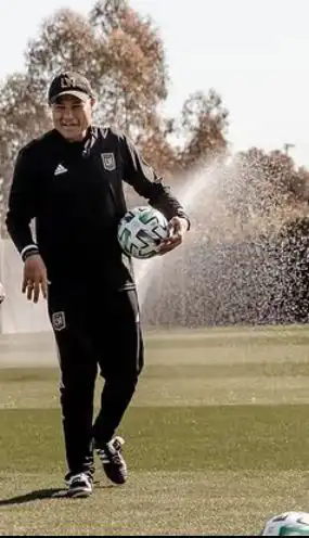 زكي عبد الفتاح مدرب حراس مرمى منتخب مصر السابق