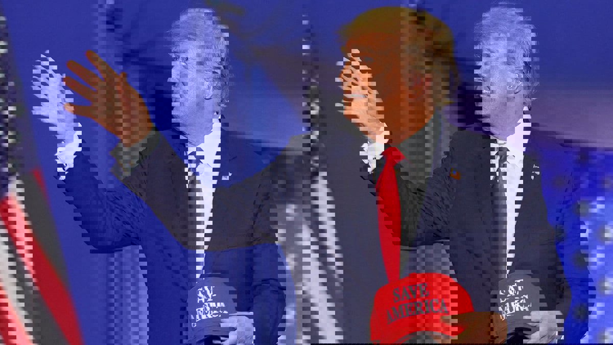 ترامب يطلب من المحكمة العليا التدخل بشأن قضية الوثائق المصادرة من منزله
