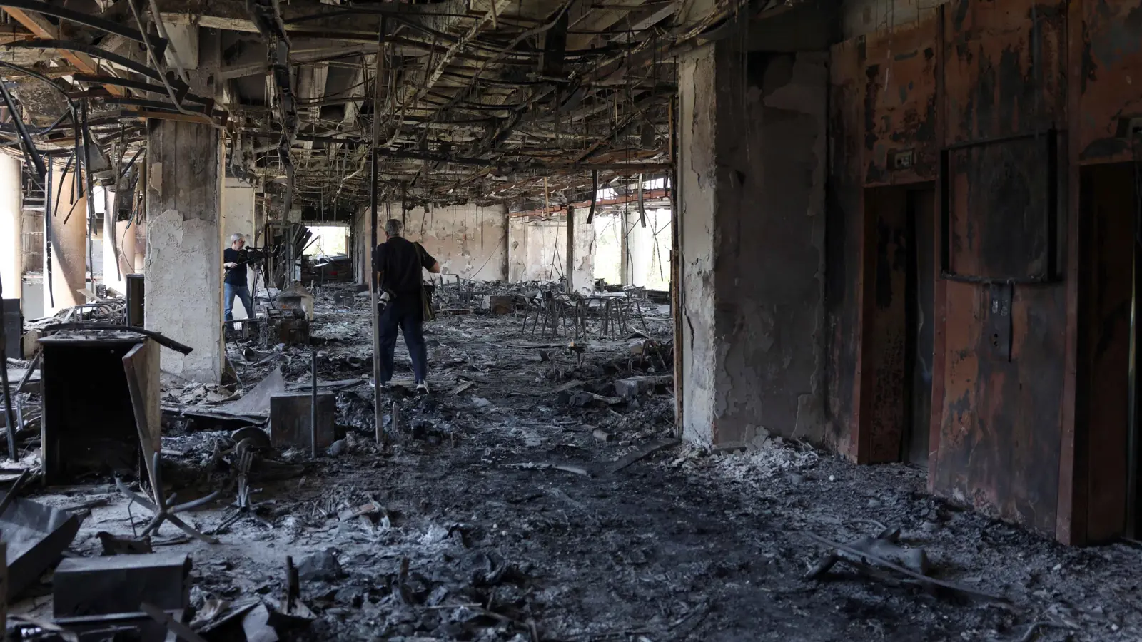 البرلمان الإيراني يطالب بتعويضات من إسرائيل وأمريكا