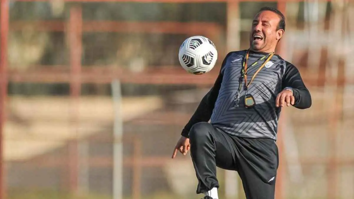 الطائي السعودي يستقر على التونسي محمد الكوكي لخلافة إيليتش