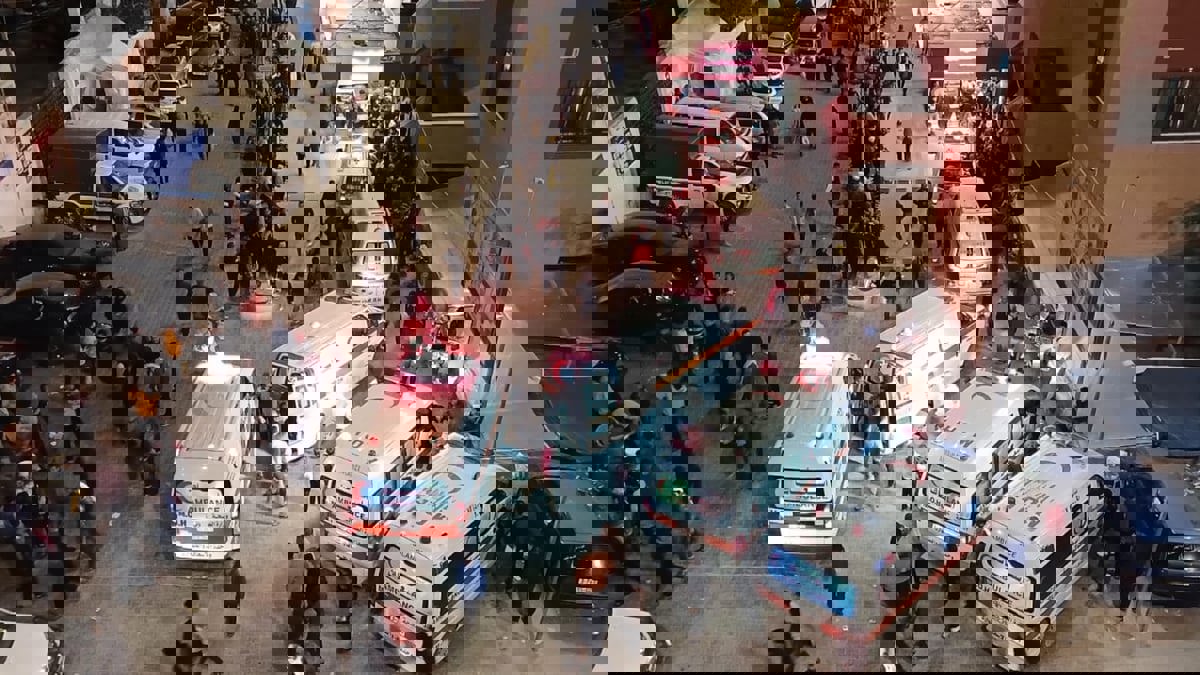 الدبابات الإسرائيلية تقصف مستشفى ناصر في خانيونس