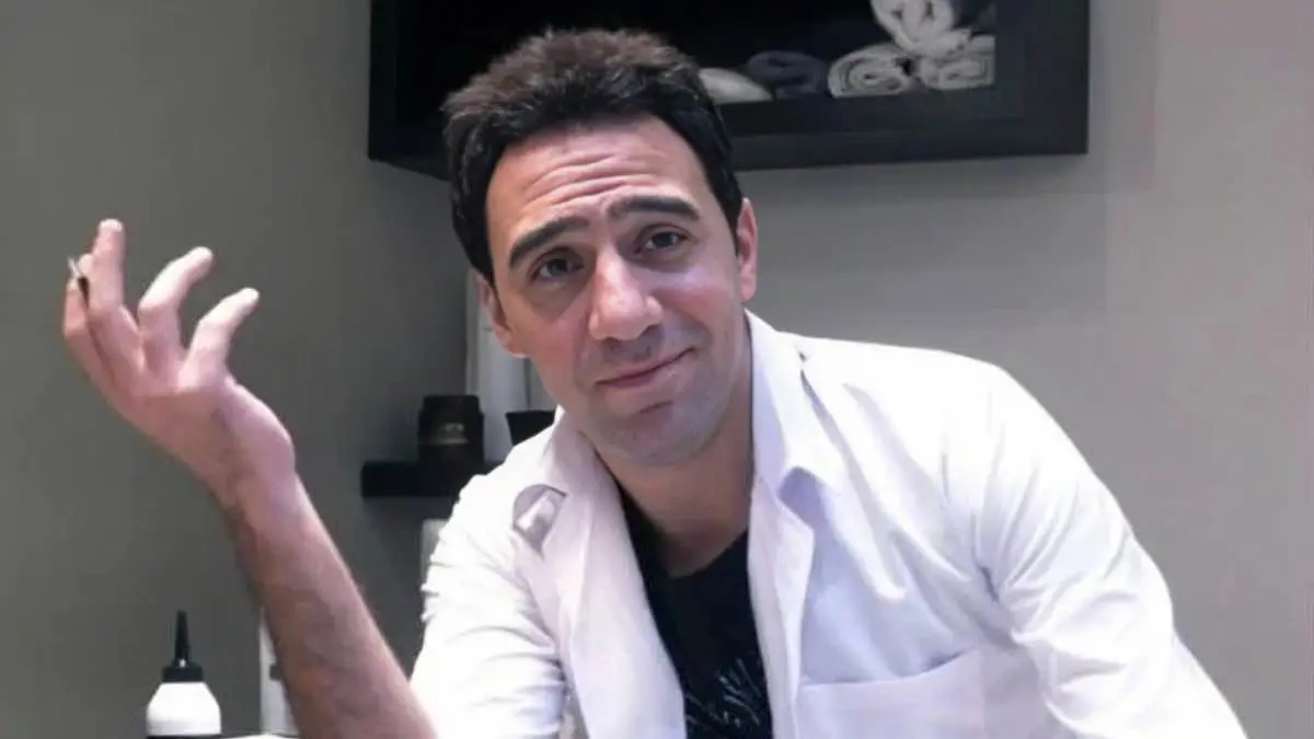 "إرم نيوز" تكشف أسباب غياب محمد سلام عن التكريم بمهرجان فني