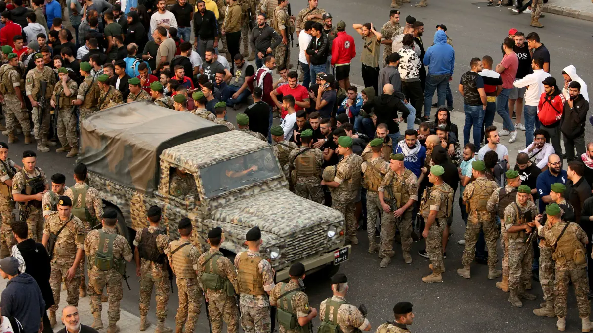 الجيش اللبناني يوضح أسباب إطلاقه النار على متظاهرين في طرابلس