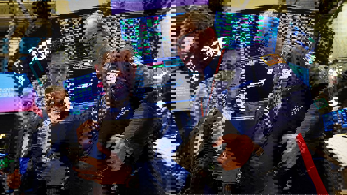 هبوط مؤشرات "وول ستريت" بسبب التصعيد في غزة