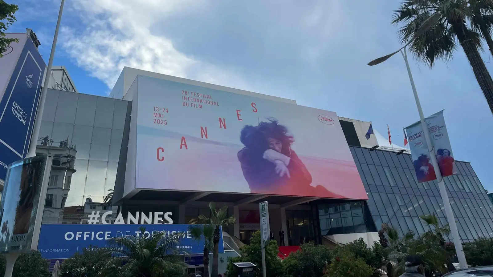 "العري ممنوع".. مهرجان كان يخرج عن تقاليد "السجادة الحمراء"