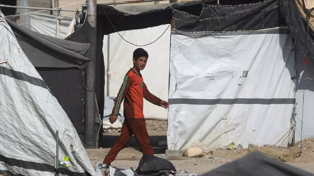 بعد إغلاق مخيماتهم.. نازحون عراقيون يرحلون إلى "اللامأوى"