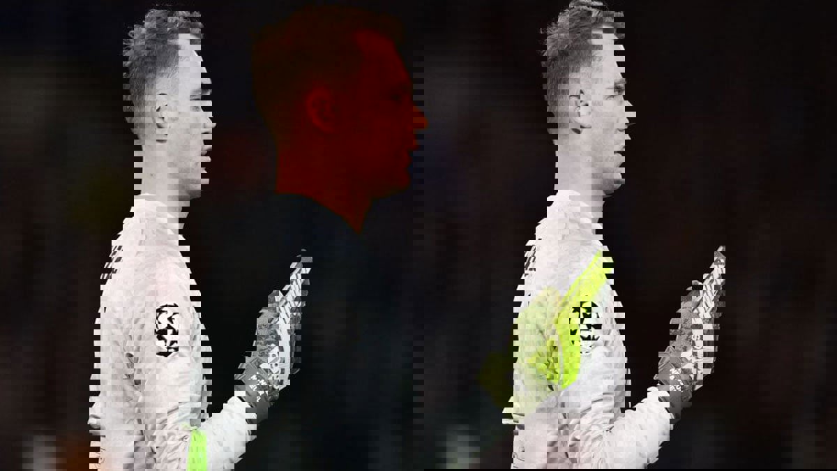 مانويل نوير ينتقد بايرن ميونخ بعد تسريب تفاصيل المفاوضات معه