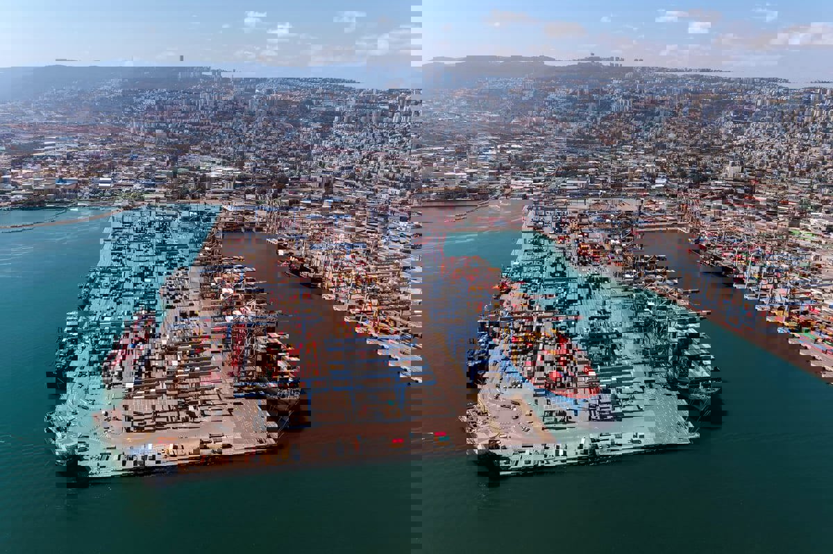 ميليشيا عراقية تعلن استهداف ميناء حيفا في إسرائيل بالمسيّرات