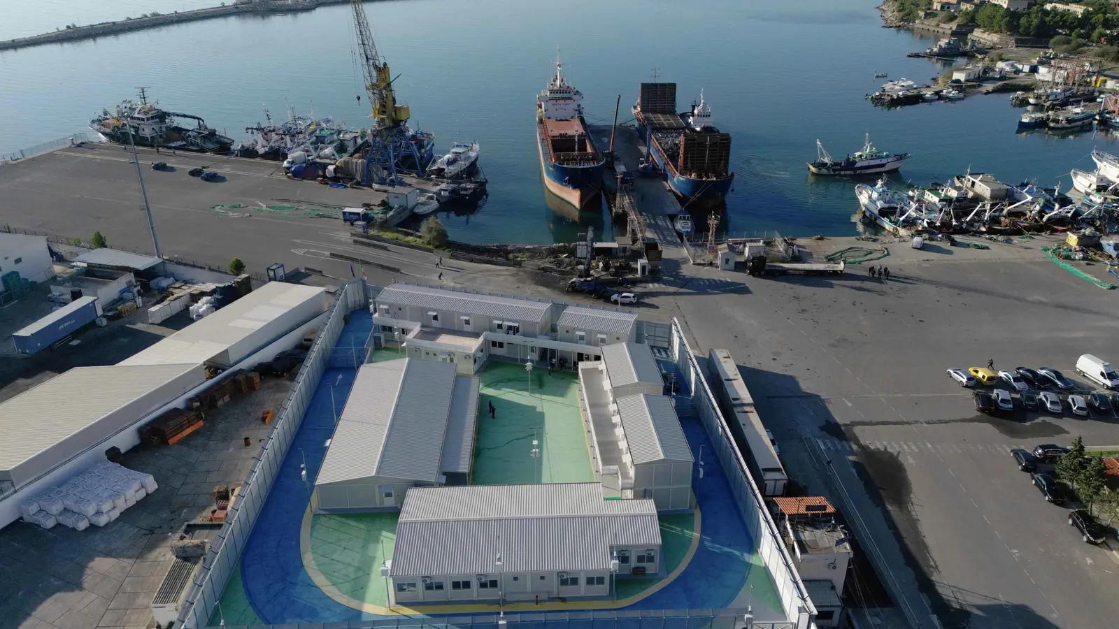 ضربة لميلوني.. محكمة إيطالية ترفض قرار احتجاز مهاجرين في ألبانيا