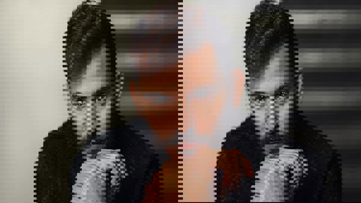 بعد أنباء عن زواجه مجددا.. حسام جنيد يؤكد اختراق حسابه في فيسبوك