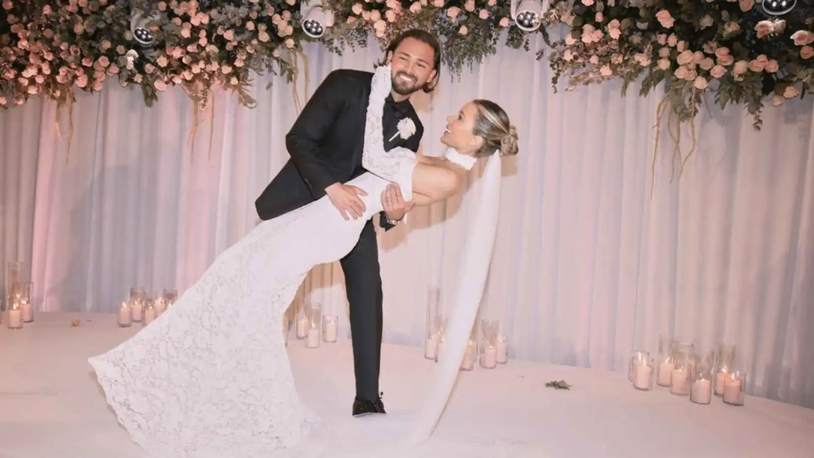 "بيزنس الأعراس".. حفلات زفاف وهمية لأجل المشاهدات والأرباح