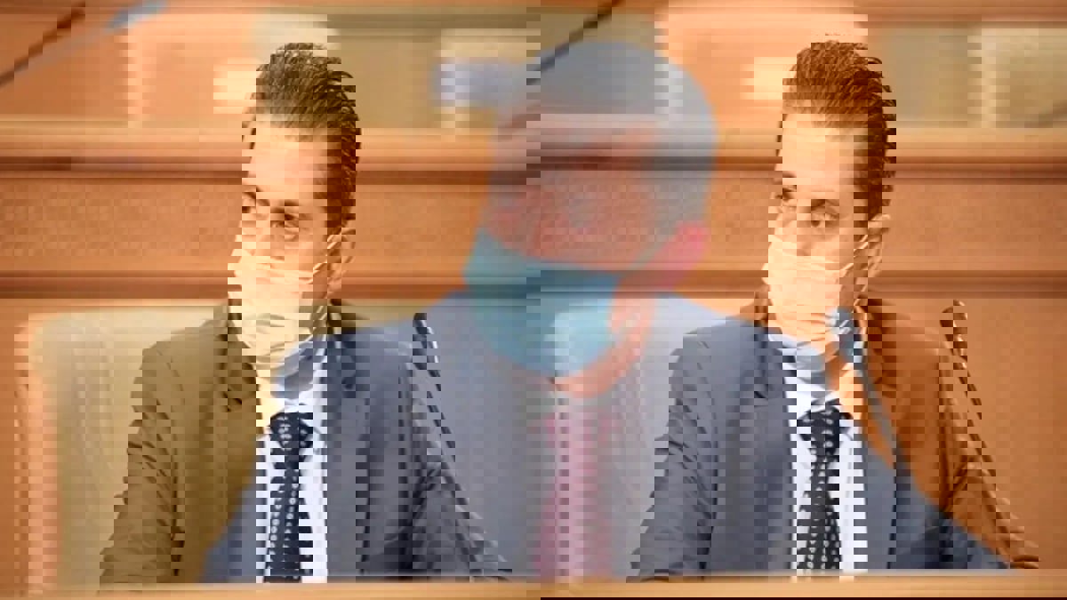 تونس.. منع وزير البيئة المقال من السفر ومذكرة بإيداعه السجن في قضية "النفايات الإيطالية"