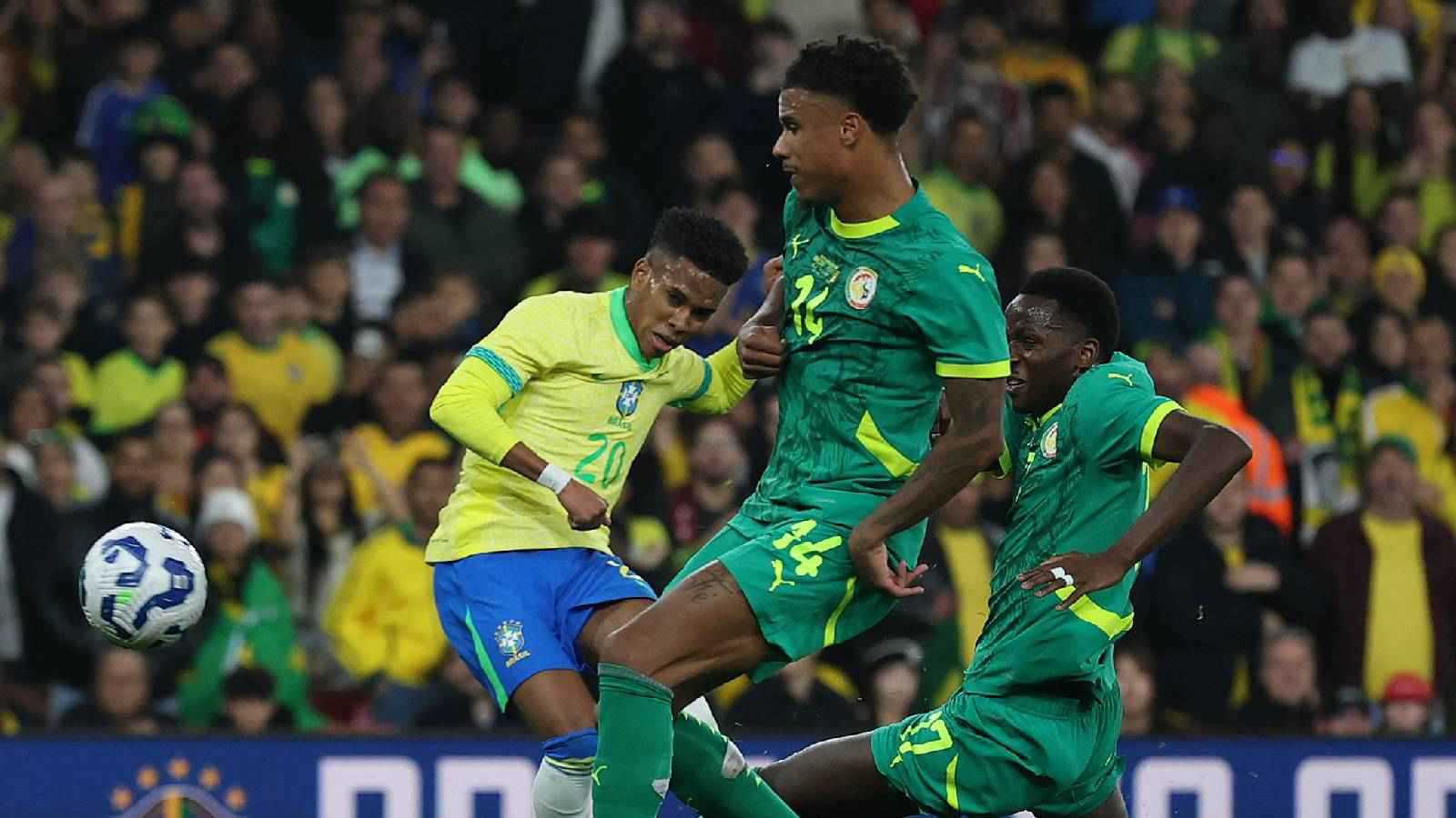 منتخب البرازيل يتجاوز "الضربة اليابانية" ويعبر عقبة السنغال (فيديو)