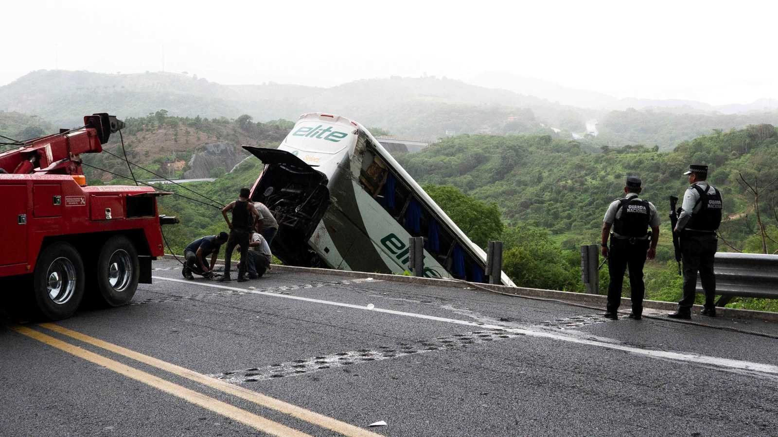 7 قتلى بانقلاب حافلة سياحية في المكسيك