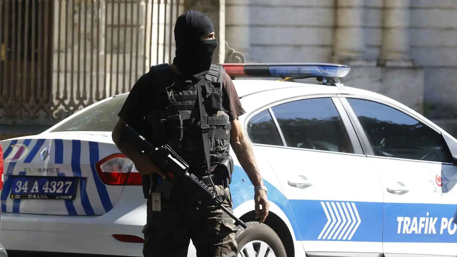 الإفراج عن سائحين في تركيا بعد حادثة "قبلة المسجد"