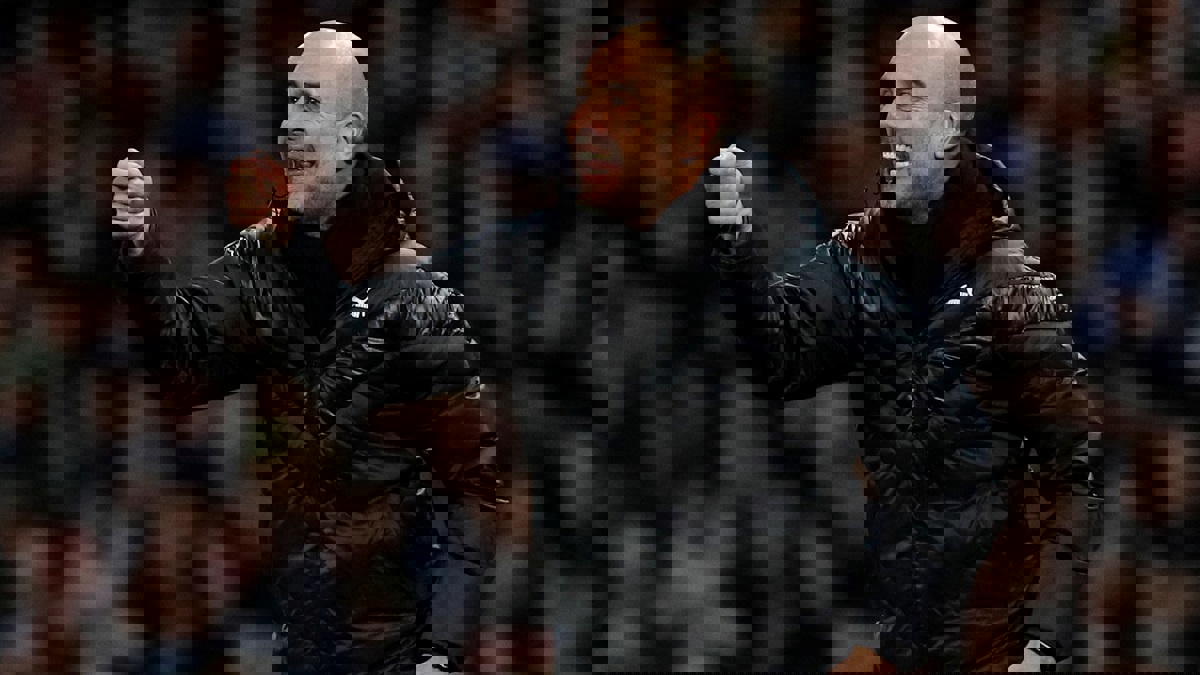 غوارديولا يحسم مستقبله مع مانشستر سيتي