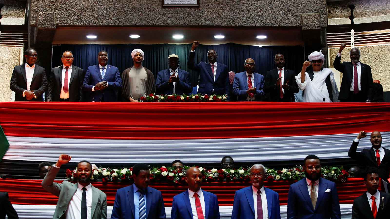 "دولة علمانية وجيش موحد".. تفاصيل "الميثاق التأسيسي" للسودان