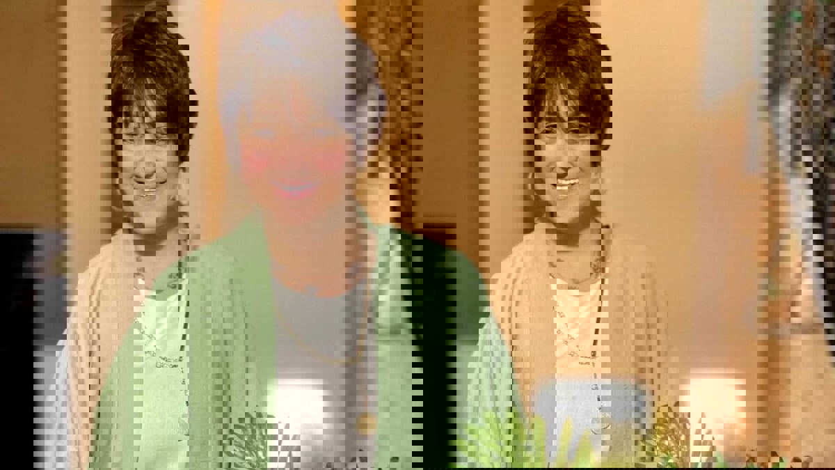 "اكتئاب وتساقط شعر".. أزمة الفنانة مروة عبد المنعم الصحية تثير تفاعلا