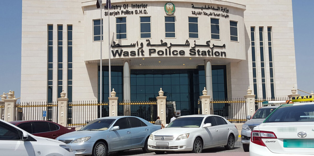 الإمارات.. القبض على سائق ارتكب 132 مخالفة بقيمة أكثر من مليون درهم