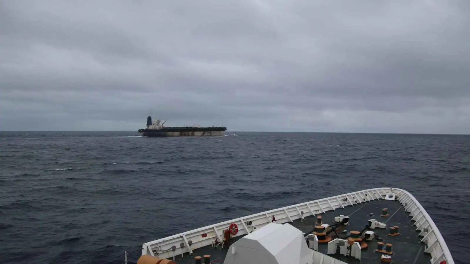 "قوة غير قانونية".. روسيا تصعّد ضد ترامب في أزمة ناقلة النفط