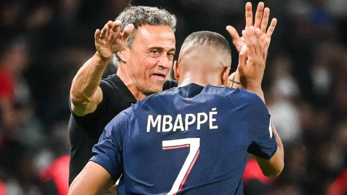 إنريكي يحدد موعد تحدثه عن أزمة مبابي