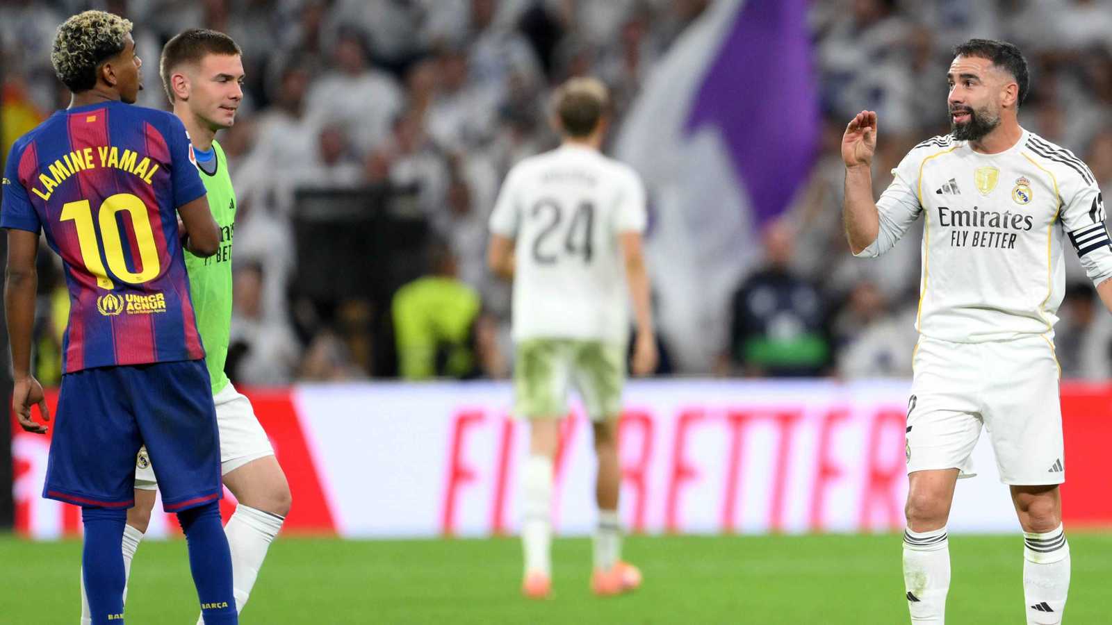 بعد مطالبته بعدم اللعب لإسبانيا.. هل تؤثر مشاجرة يامال وكارفخال على المنتخب؟