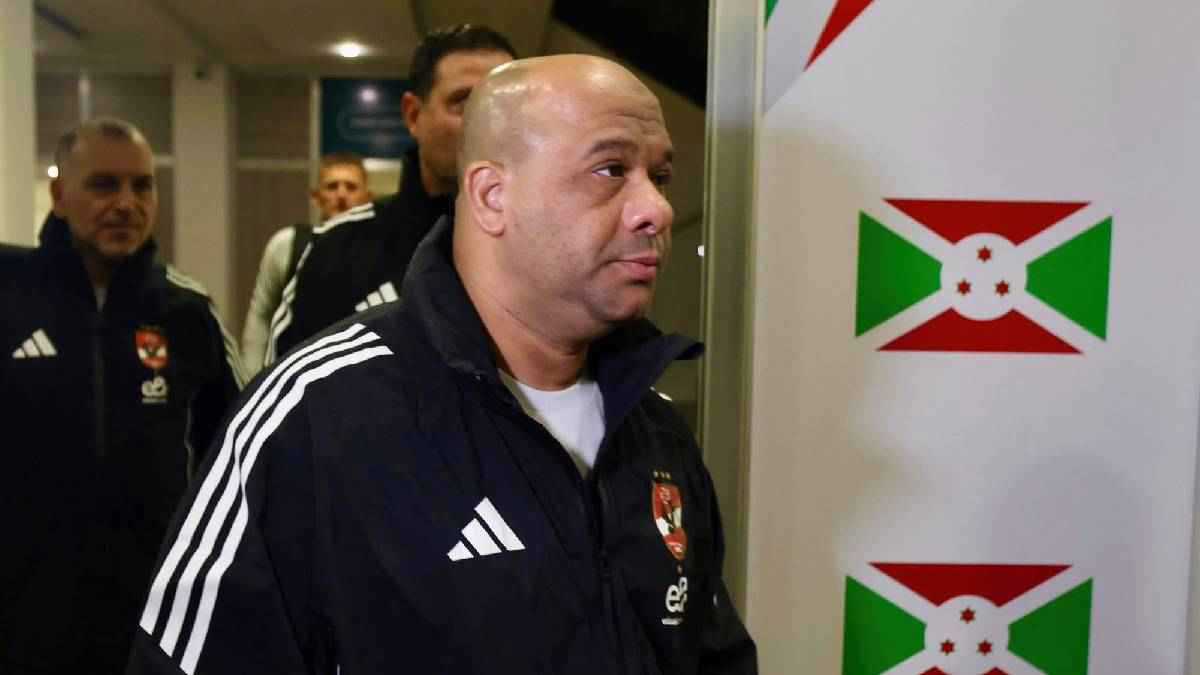 ابحث عن عرض.. وليد صلاح الدين يبلغ نجم الأهلي المصري بموقفه النهائي