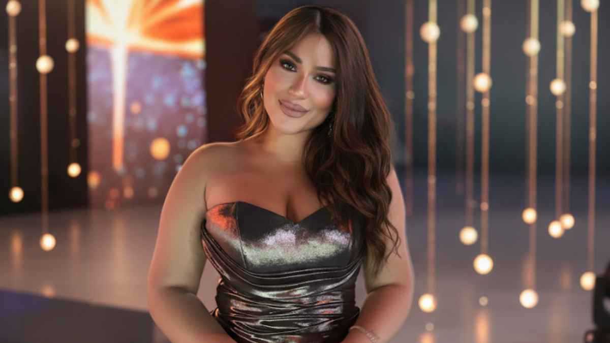 "صورة المليون".. هل دفعت أسما شريف منير لارتداء الحجاب؟ (فيديو)