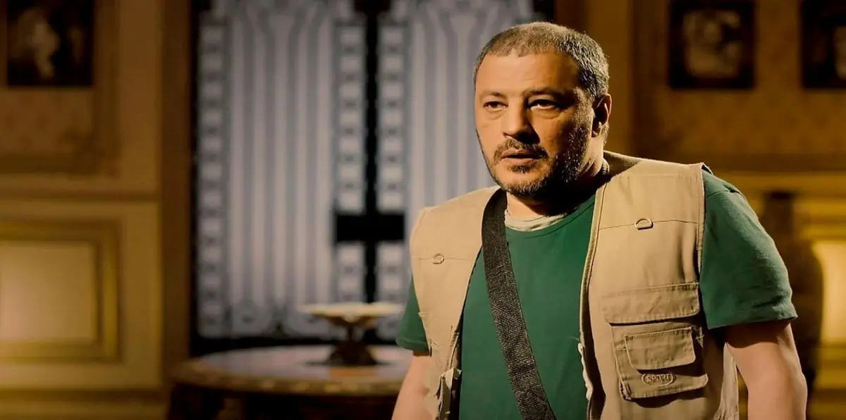 بعد سلسلة أعمال مثيرة للجدل.. عمرو عبدالجليل "يطلق" السياسة في "سوق الجمعة"