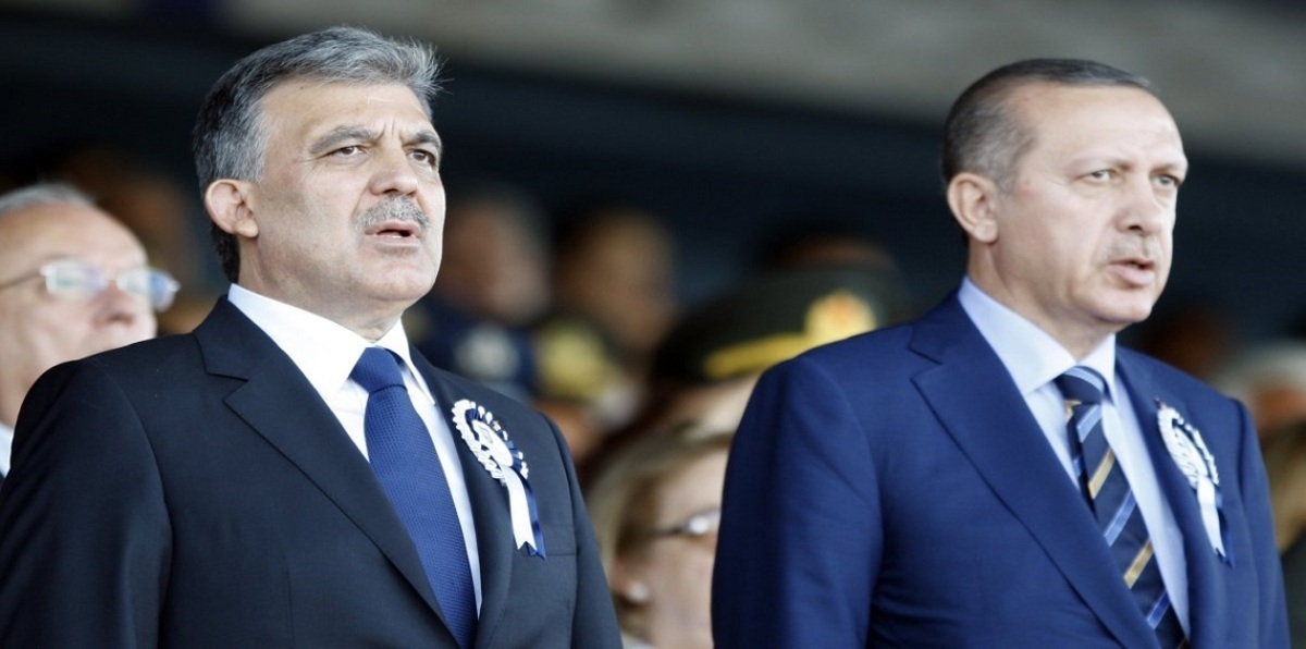 رغمًا عن أردوغان.. هل يعود الرئيس السابق عبدالله غول إلى مسرح السياسة التركية؟