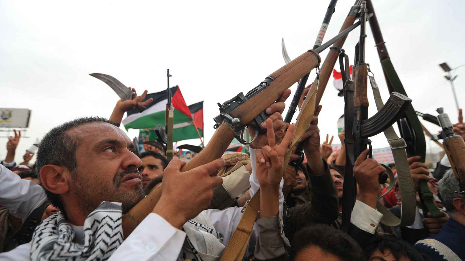 اليمن.. الحوثيون يختطفون إمام مسجد ويغلقون مركزاً لتحفيظ القرآن