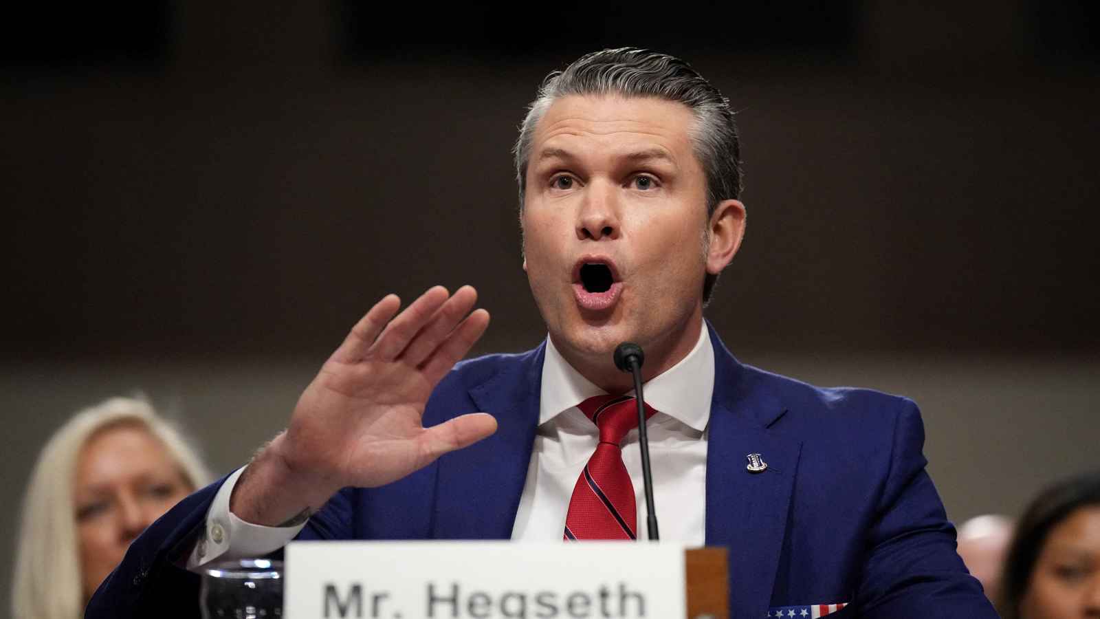 صفعة جديدة لهيغسيث.. وسائل إعلام بارزة ترفض "السياسة الصحفية" للبنتاغون