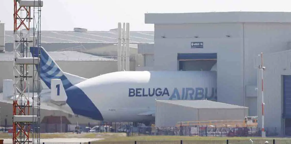 الحوت الأبيض.. "إيرباص" تطلق أكبر طائرة على الإطلاق برسم طريف (صور)