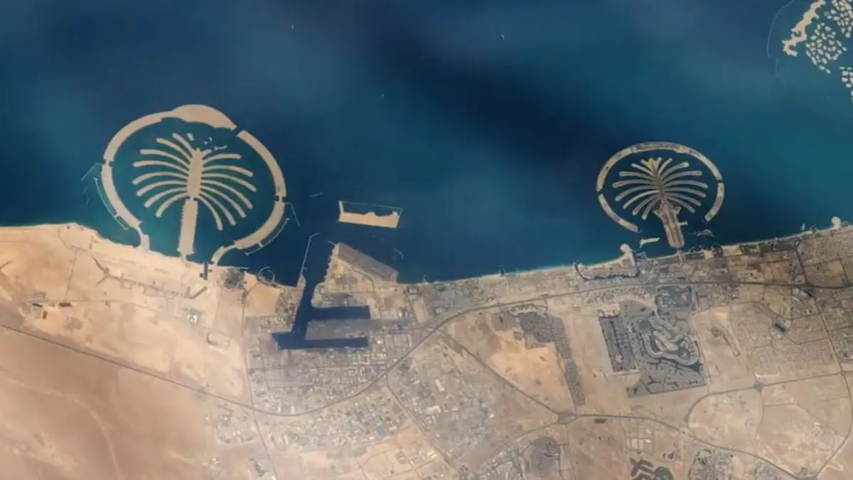 محمد بن راشد يعلن خطة لإنشاء جزيرة نخلة جبل علي
