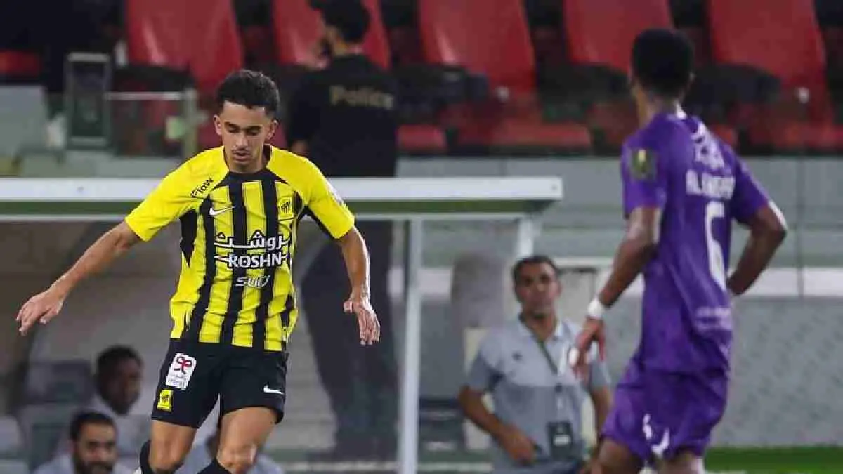 الاتحاد السعودي يتجه لإرسال نجمه إلى "جوار ميسي"