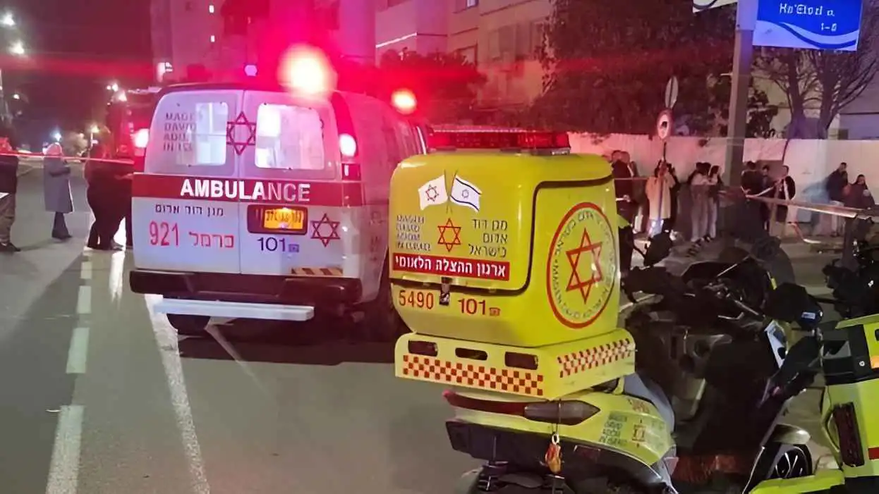 مقتل إسرائيلي وإصابة اثنين بانفجار سيارة قرب حيفا (فيديو)