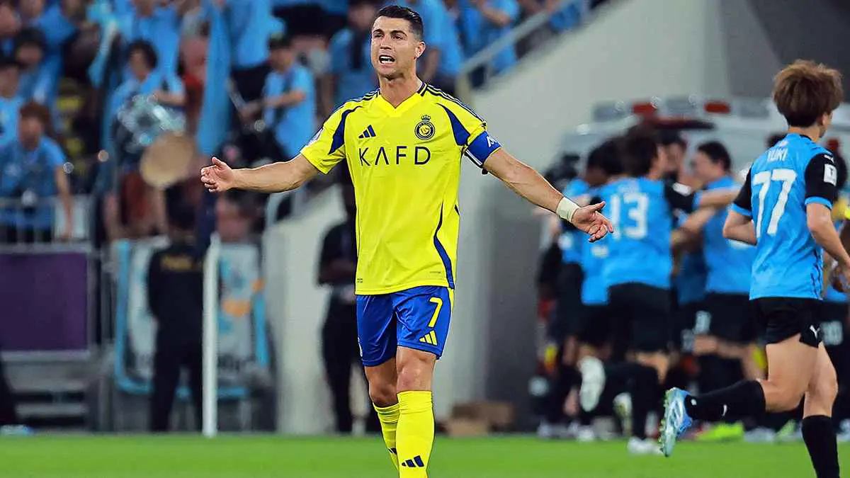 ليس الهلال.. اقتراح مثير بانتقال رونالدو إلى نادٍ سعودي مفاجئ