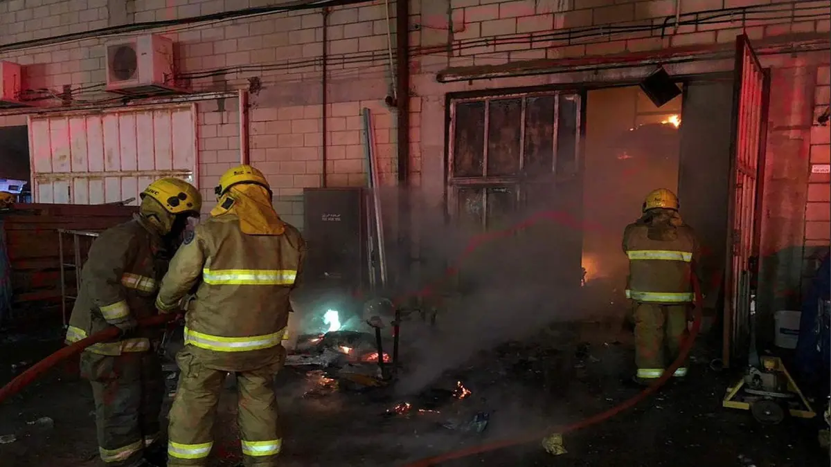 وفاة خادمة وإصابة اثنتين بحريق داخل منزل في الكويت‎‎