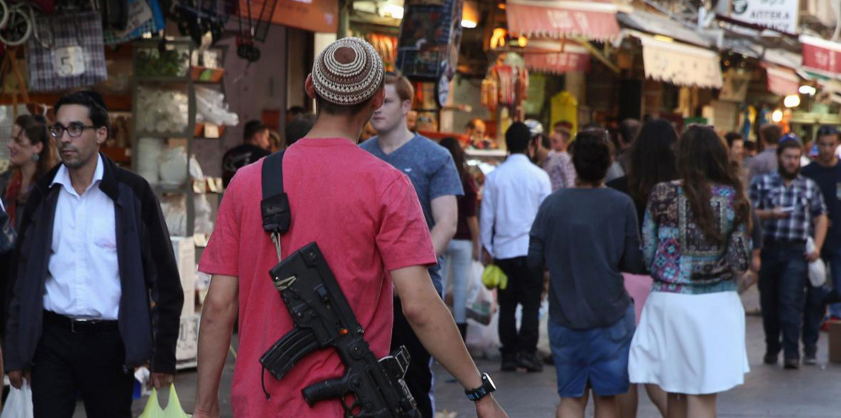 استطلاع: أكثر من نصف الإسرائيليين يخشون اندلاع حرب قريبًا