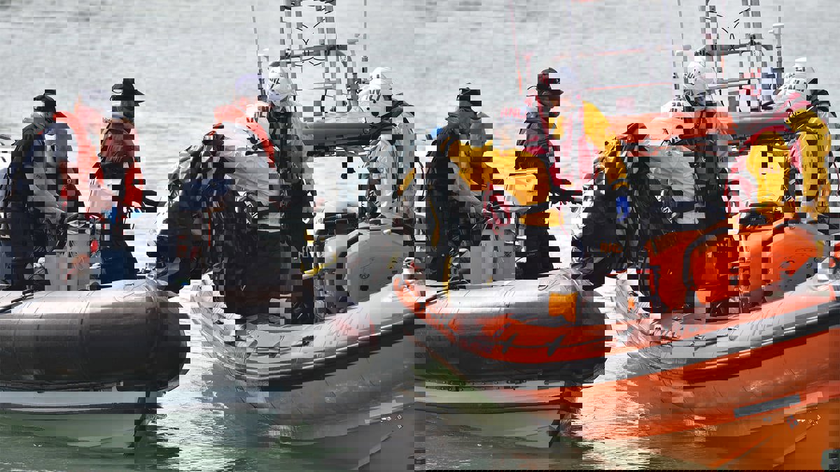 برفقة مهاجرين غير شرعيين.. طفل في عامه الأول يعبر المتوسط دون والديه