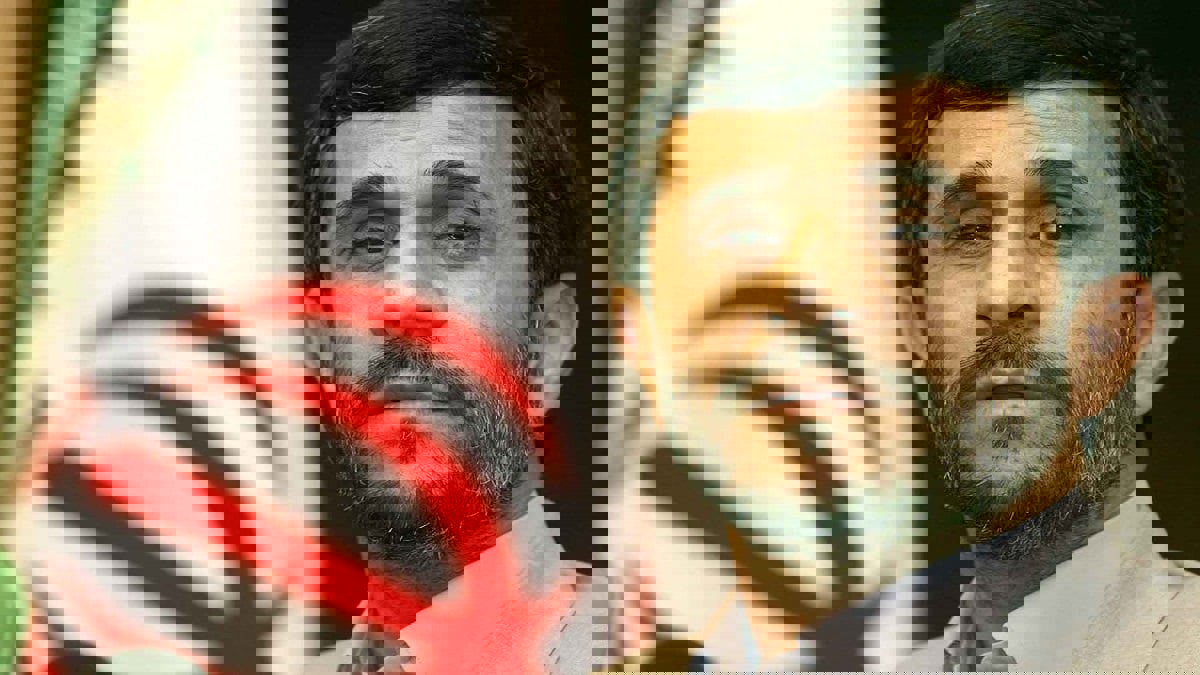 بعد استبعاده من انتخابات الرئاسة.. نجاد: إيران على طريق الانهيار‎