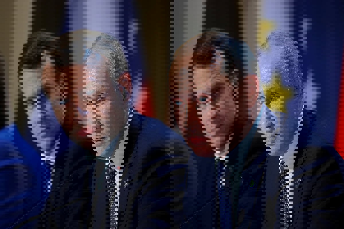 روسيا وفرنسا.. احتدام المنافسة من أوكرانيا إلى أفريقيا حتى القوقاز 