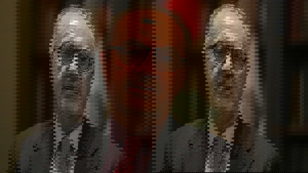 استقالة وزير المالية العراقي علي علاوي