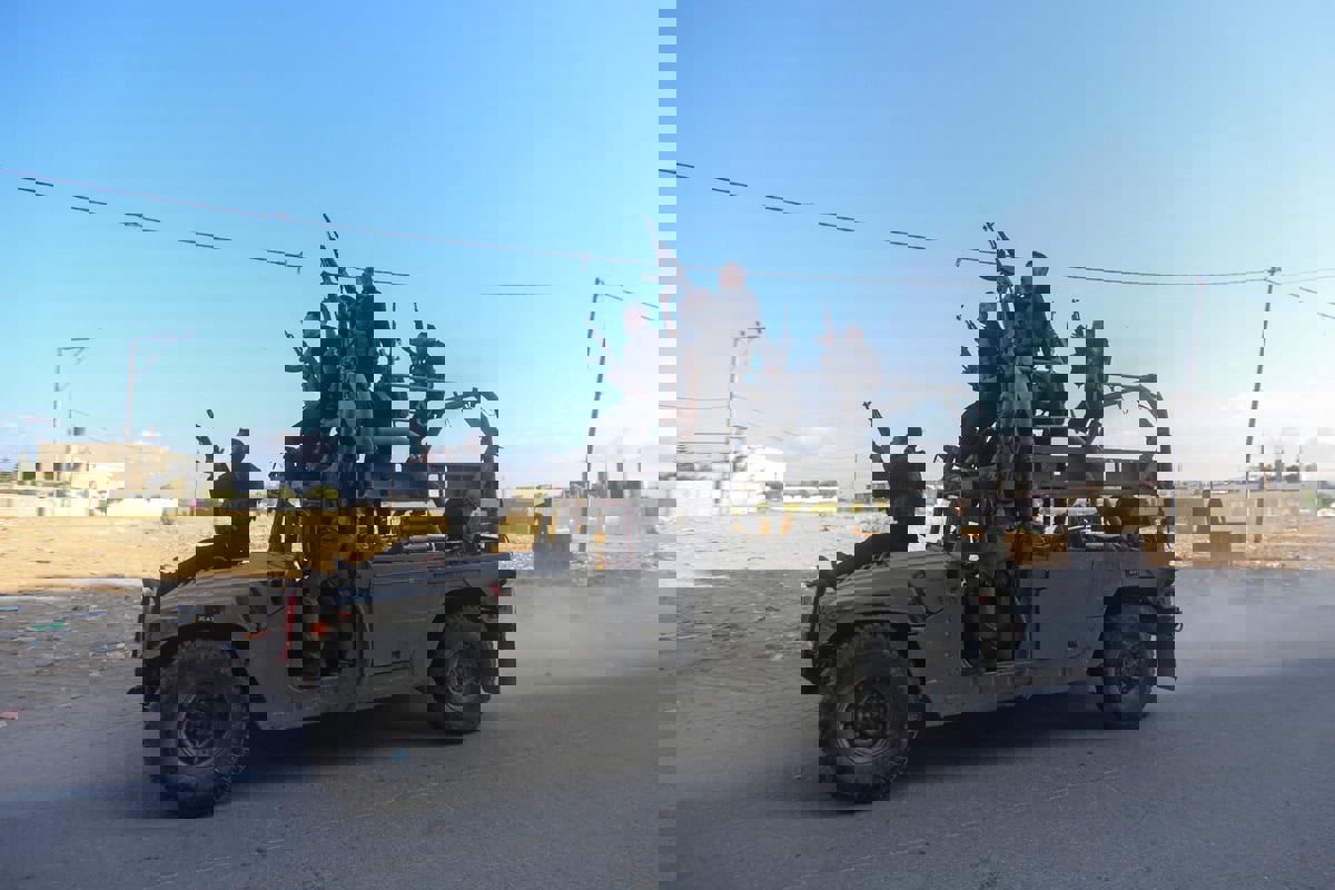 ... إنّها حرب تطالبنا بأن ننسى كلّ شيء تقريباً