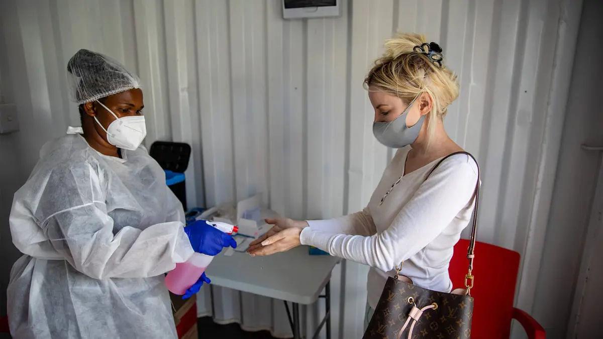 الصحة العالمية: أوميكرون وصل 63 دولة وسيتفوق على "دلتا"