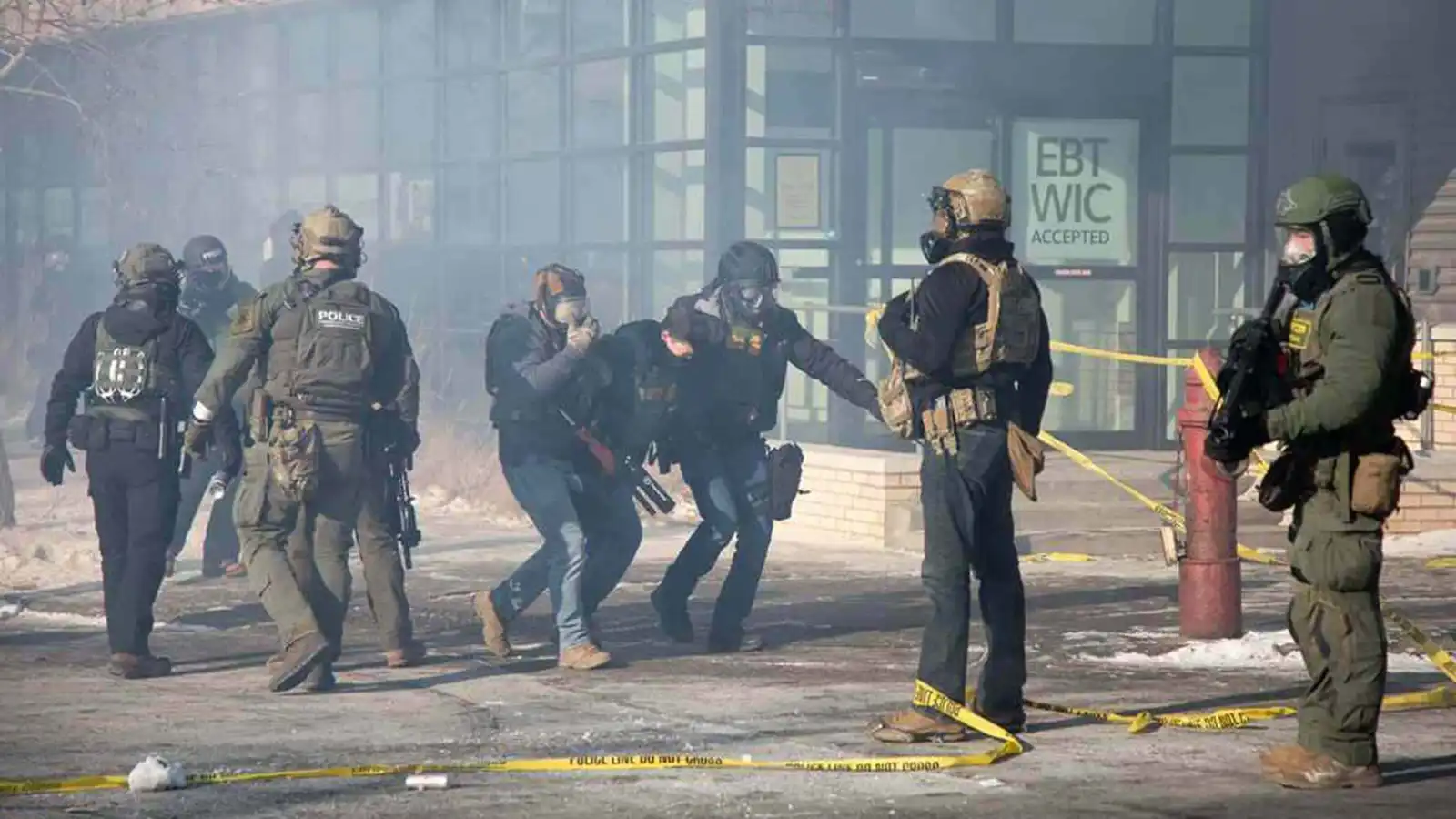 "هجوم وترويع".. كيف تفاقمت الأوضاع في مينيابوليس الأمريكية؟