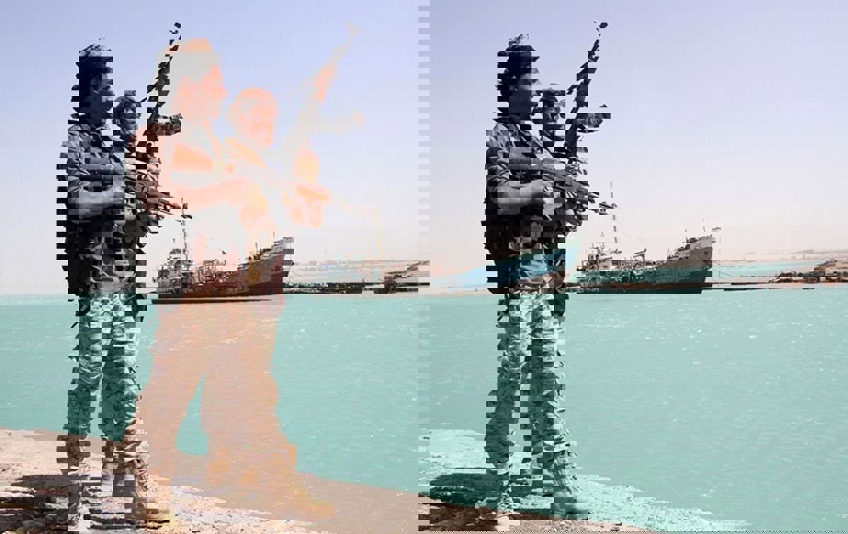 أنباء عن خطف قارب صيد يمني في خليج عدن